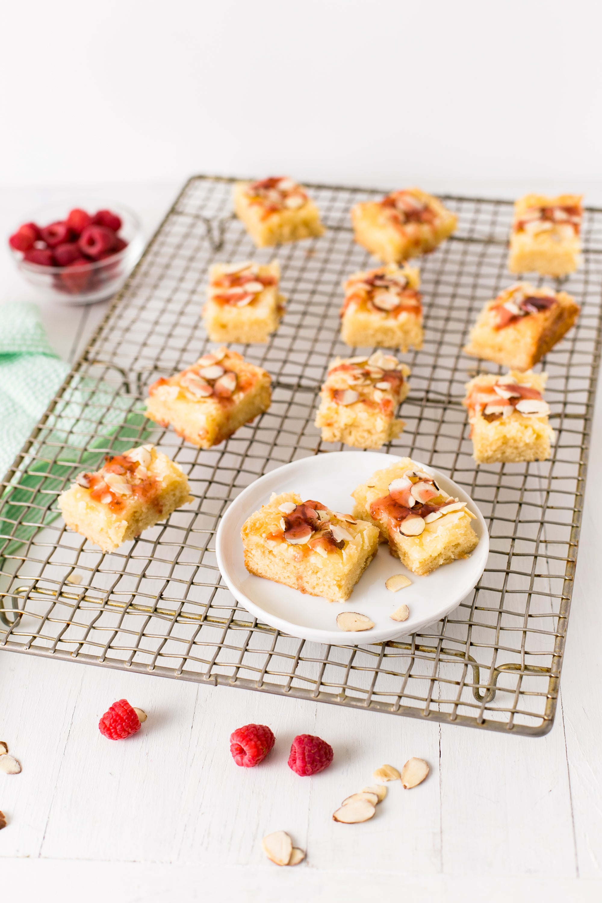 Amore Amaretto Pastry Bars