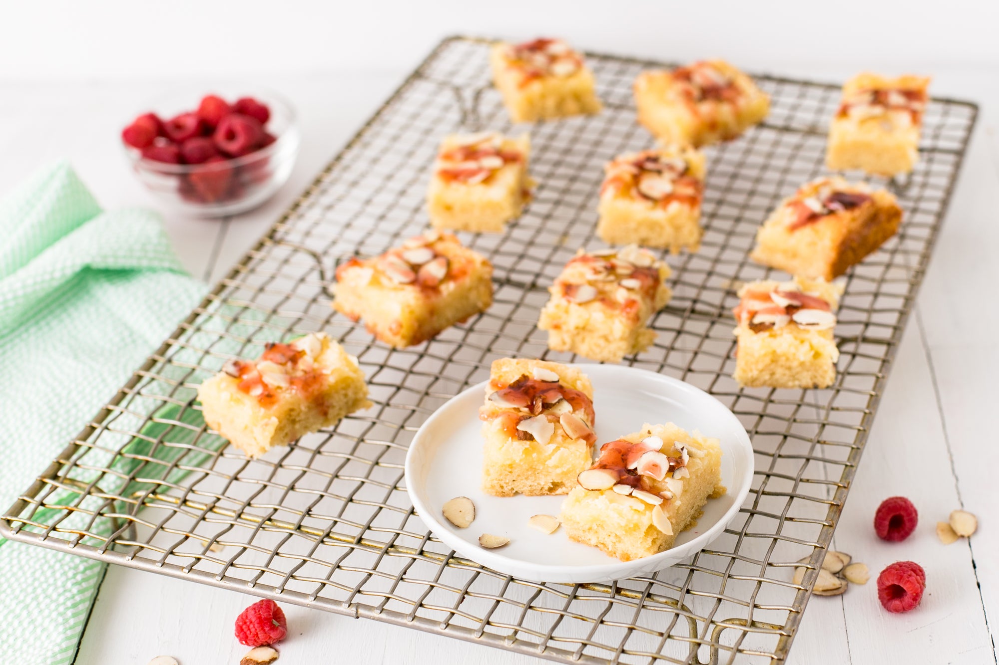 Amore Amaretto Pastry Bars