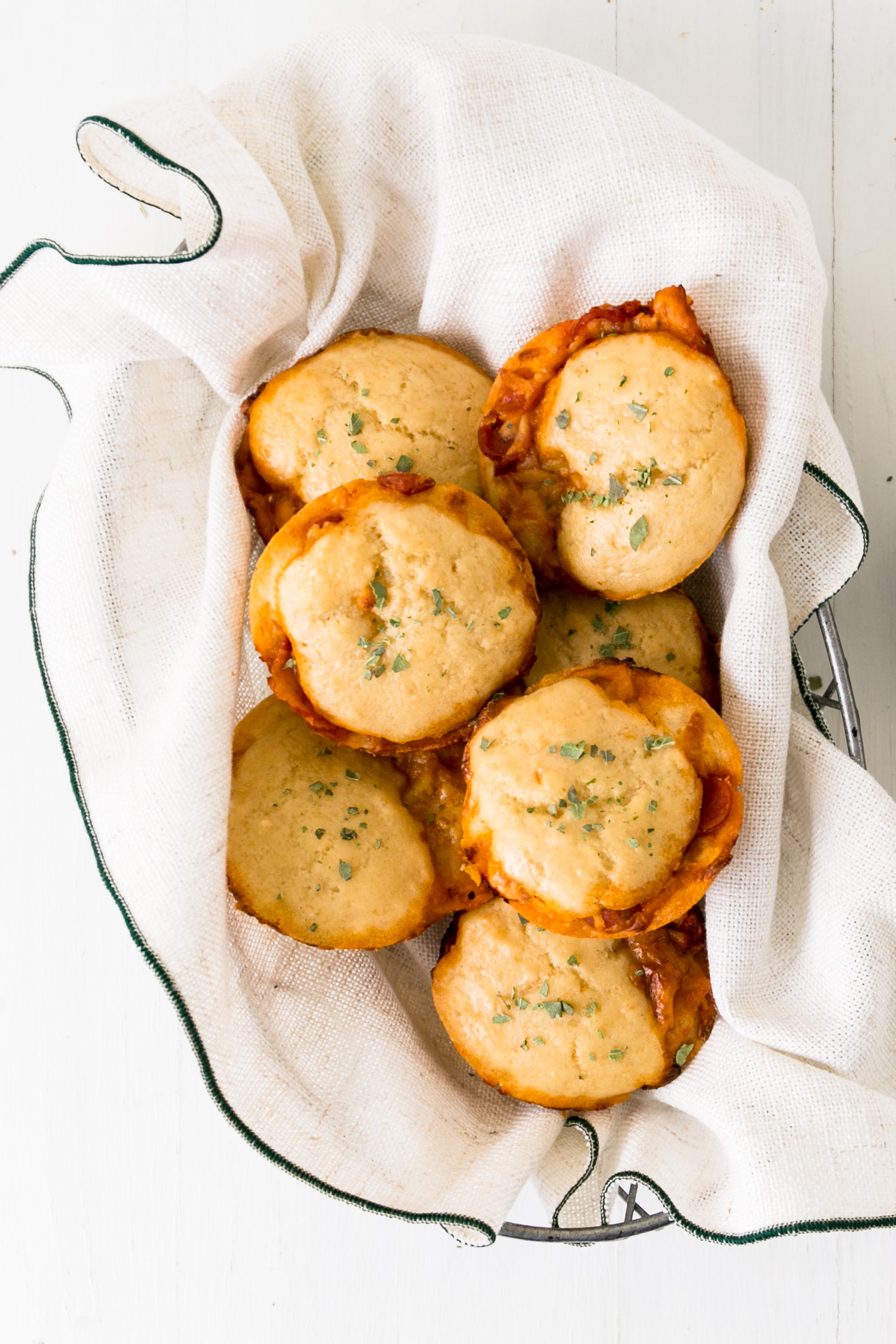Easy Cheesy Pizza Poppers