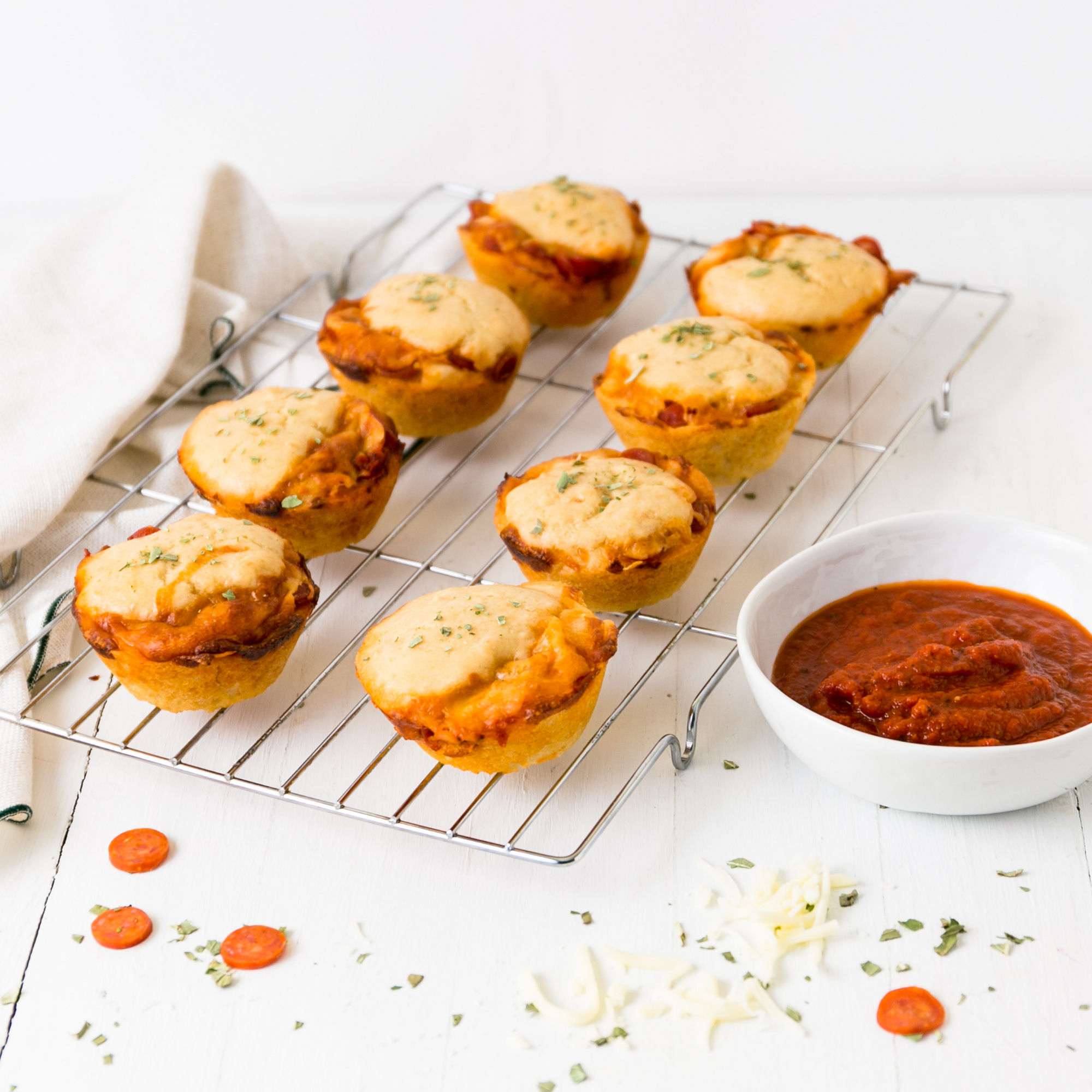 Easy Cheesy Pizza Poppers